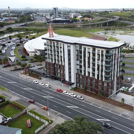 Ramada Suites By Wyndham Auckland Manukau Pacfic Centre Exteriör bild