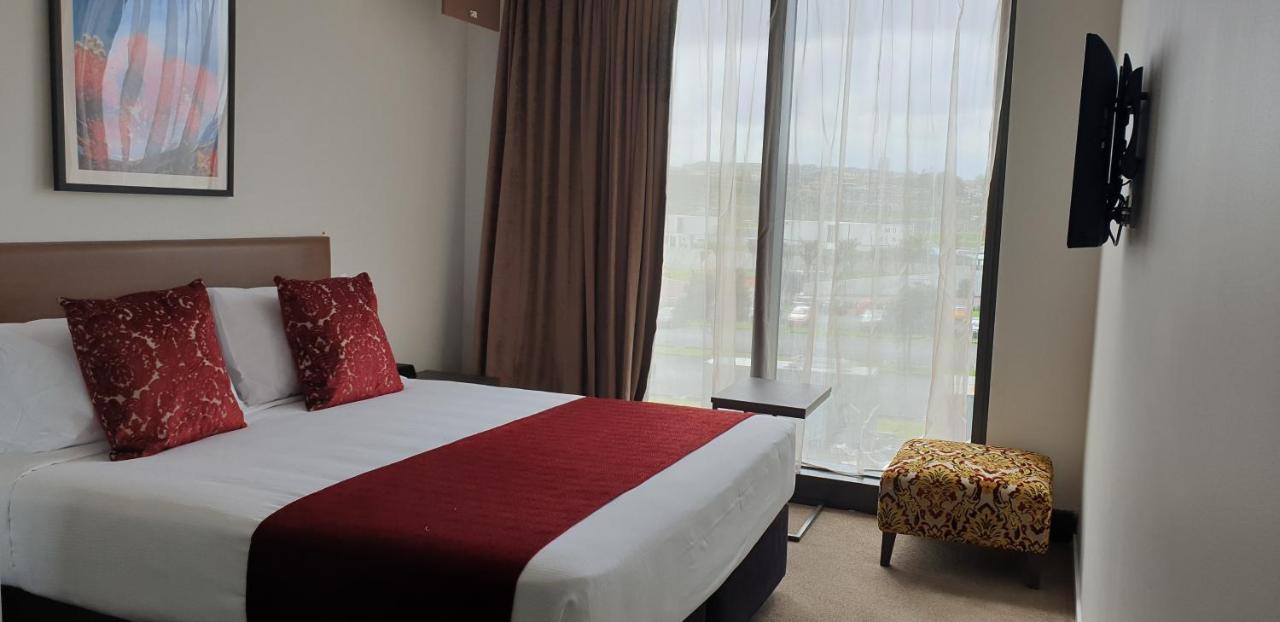 Ramada Suites By Wyndham Auckland Manukau Pacfic Centre Exteriör bild